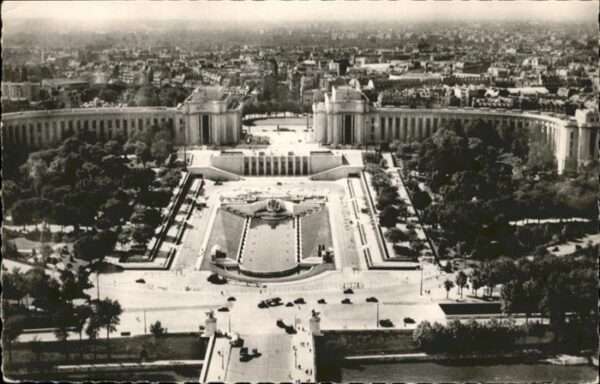 Paris Le Palais de Chaillot