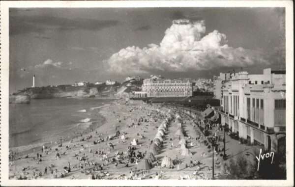 Biarritz Pyrenees Atlantiques la grande Plage