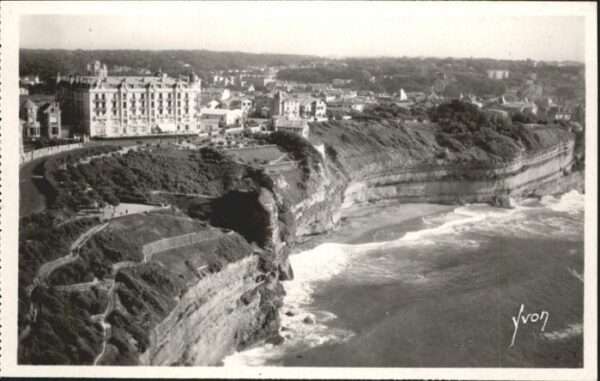 Biarritz Pyrenees Atlantiques Les Falaises vues du Phare