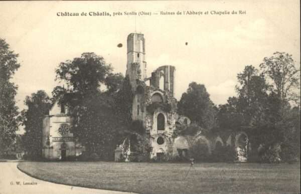 Senlis Chateau de Chaalis Ruines Chapelle du R