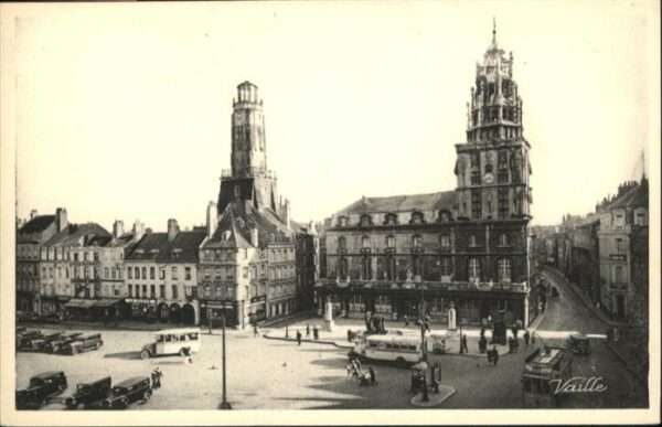 Calais Place Armes Beffroi