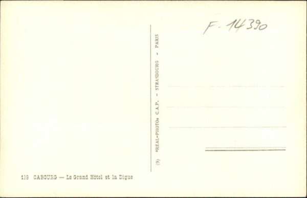 Cabourg Grand Hotel  et la Digue – Bild 2
