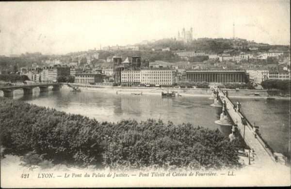 Lyon France Pont du Palais Justice Pont Tilsitt Cot
