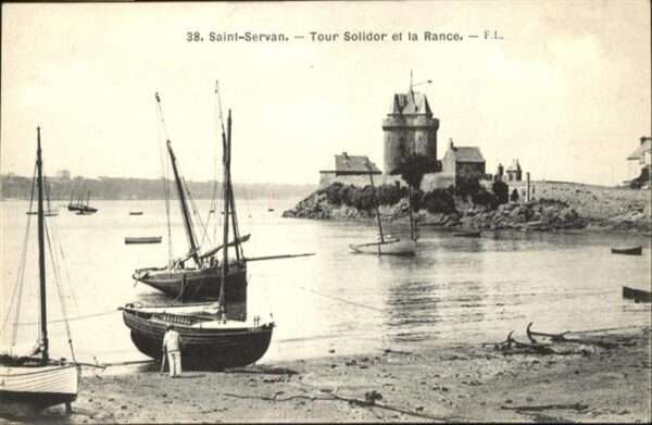 Saint-Servan Ille-et-Vilaine Solidor et la Rance Schiff