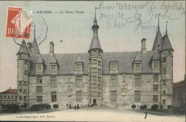 Nevers 58 Palais Ducal