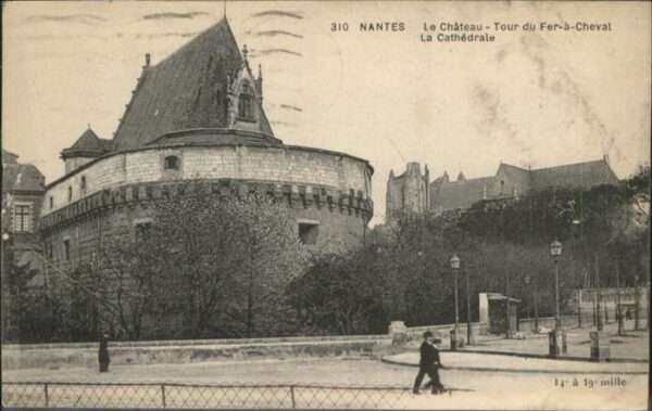 Nantes Loire Atlantique Chateau Tour du Fer a Chevat Cathedrale