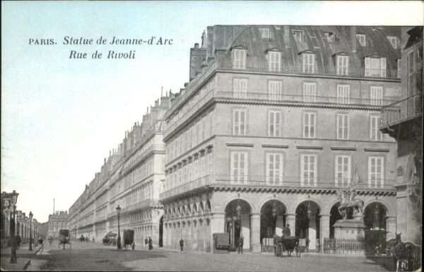 Paris Statue de Jeanne-d-Arc
Rue de Rivoli