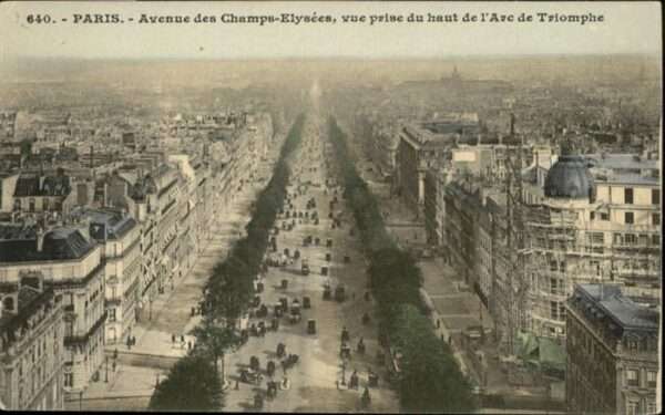Paris Avenue des Champs-Elysees
L_Arc de Tri
