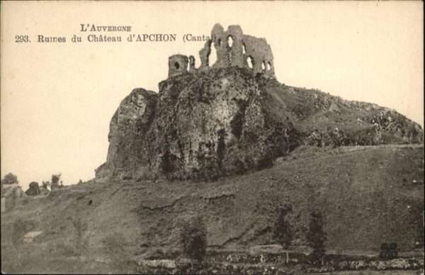 Apchon Ruines du Chateau d`Apchon
Cantal
L_A