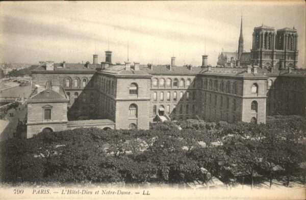 Paris L_Hotel-Dieu
Notre-Dame