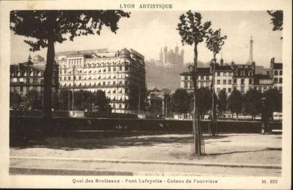 Lyon France Quai des Broiteaux
Pont Lafayette
Cot