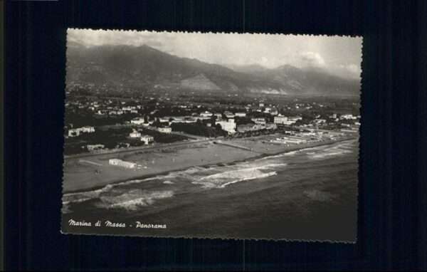 Marina di Massa Strand
