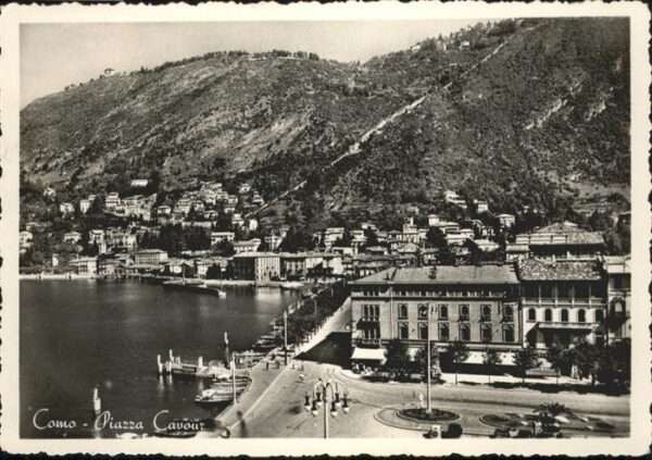 Cernobbio Lago di Como Piazza Cavour