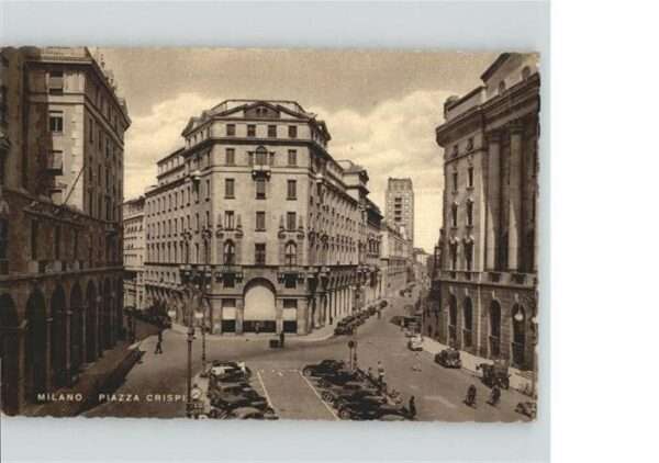 Milano Piazza Crispi