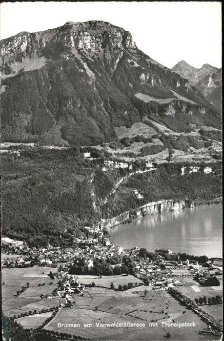 Brunnen SZ Vierwaldstättersee