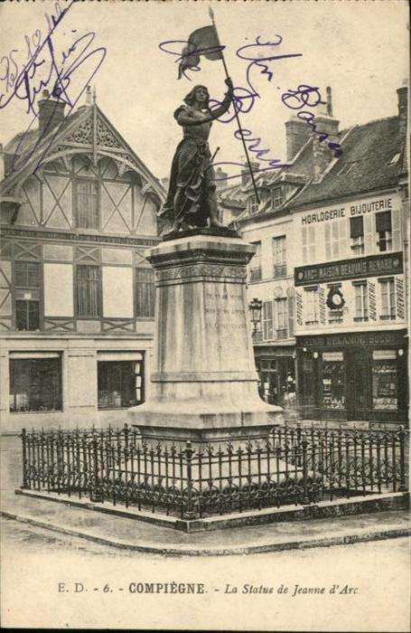 Compiegne Statue de Jeanne d`Arc
