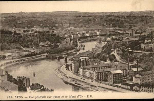 Lyon France Vue generale sur Vaise
Mont d`Or