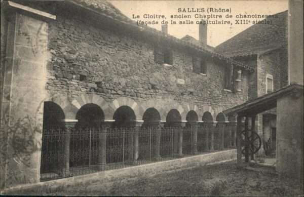 Salles-Arbuissonnas-en-Beaujolais Rhone
Cloitre