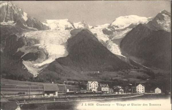 Chamonix Village 
Glacier des Bossons