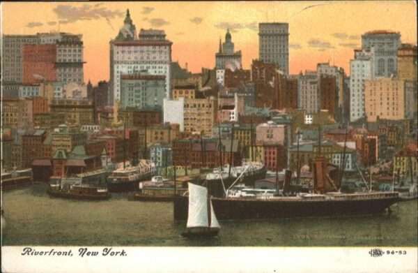 New York City Riverfront Schiff