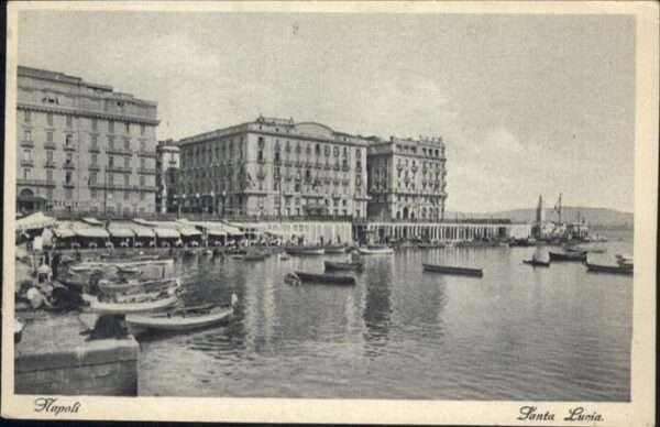 Napoli Neapel Santa Lucia Schiff