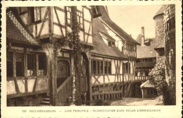 Haut-Koenigsbourg Hohkoenigsburg Cour Principale