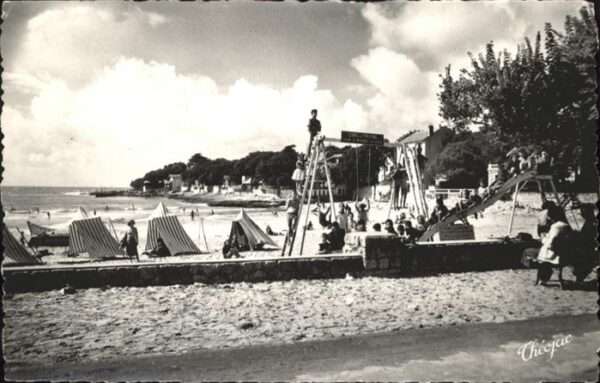 Saint-Palais-sur-Mer Jeux sportifs sur la plage 
Plage
