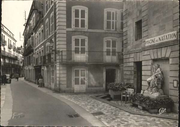 Plombieres-les-Bains Entree de la Piscine