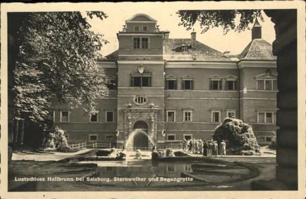 Hellbrunn Lust Schloss  Sternweiher Regengrotte