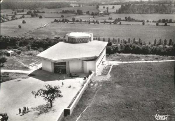 Taize Saone-et-Loire Eglise de la Reconciliation