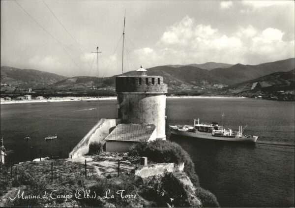 Marina di Campo Schiff