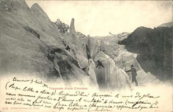 Bergsteigen Klettern Traversee d_une Crevasse