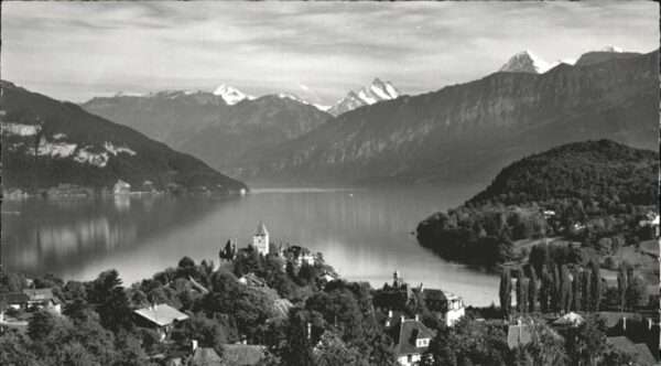 Spiez BE Wetterhorn Schreckhorn Eiger Thunersee
