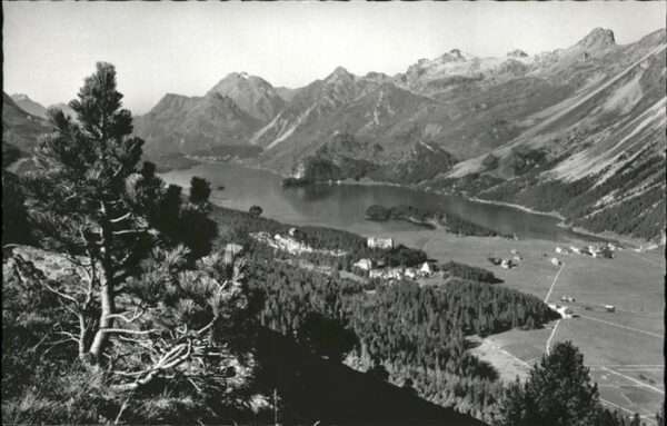Sils Maria Graubuenden Baselgia Silsersee Maloja