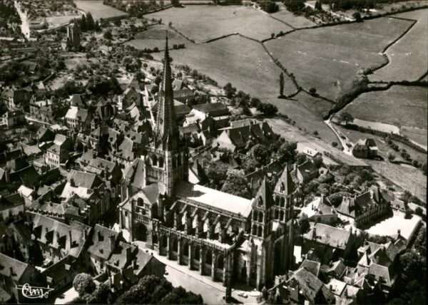 Autun Fliegeraufnahme Baslique