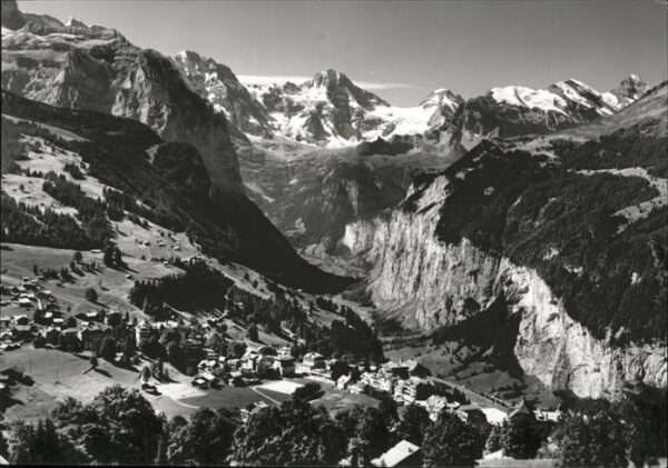 Wengen  BE Luftbild Breithorn Tschingelhorn Gspalt