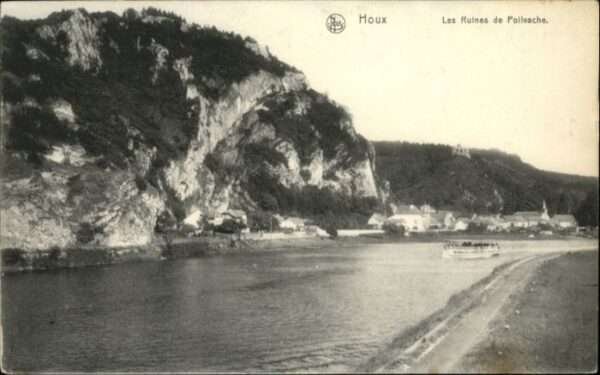 Houx Namur Ruines de Poilvache