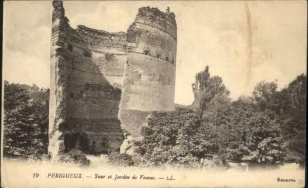 Perigueux Tour Jardin Vesoue