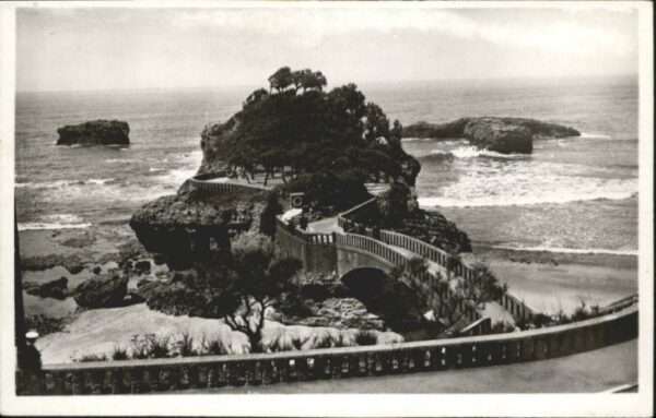 Biarritz Pyrenees Atlantiques Biarritz Rocher Basla