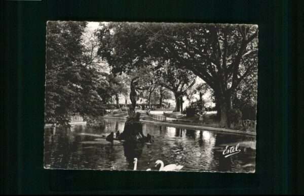 Avignon Vaucluse Avignon Bassin Jardin Doms Venus Hirond