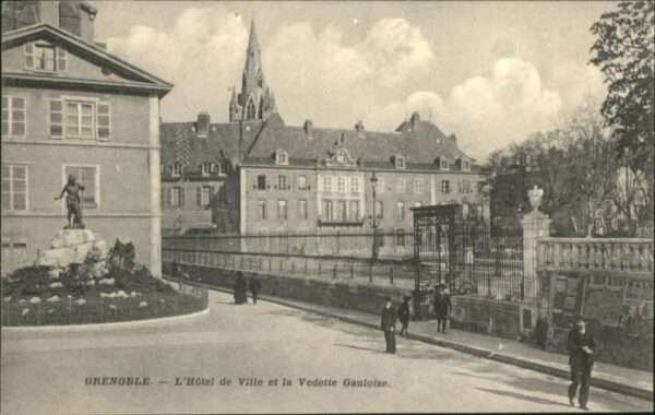 Grenoble Vedette Gauloise Hotel de Ville