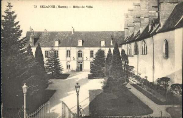 Sezanne Hotel de Ville