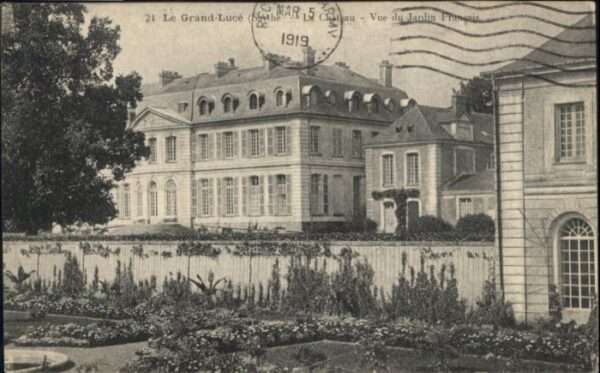 Le Grand-Luce Chateau Jardin Francais