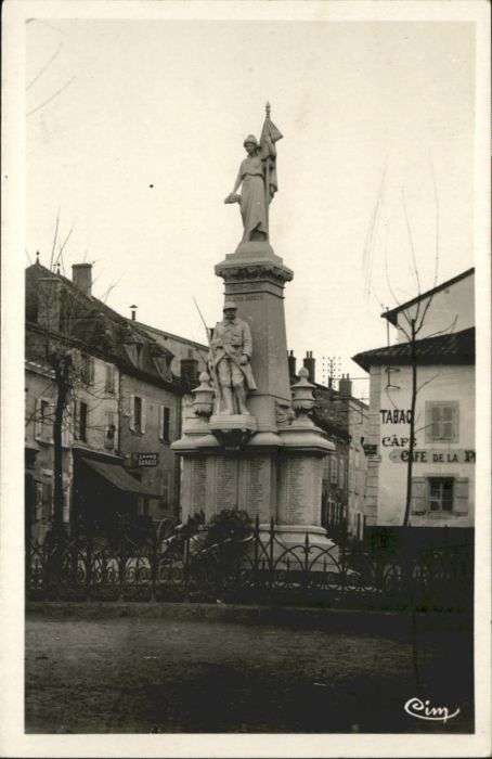 Chauffailles Monument Morts