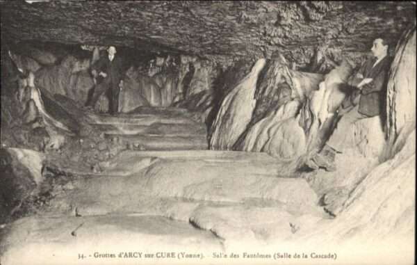 Hoehlen Caves Grottes Grotte Arcy-sur-Cure Höhle Grotte