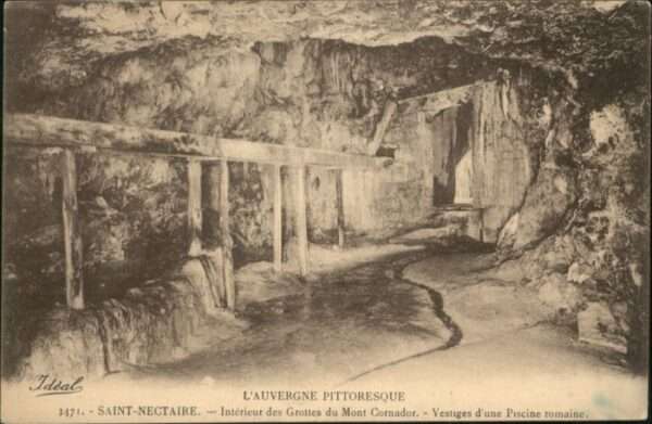 Saint-Nectaire Puy de Dome Saint-Nectaire Höhle Grotte Mont Cornad