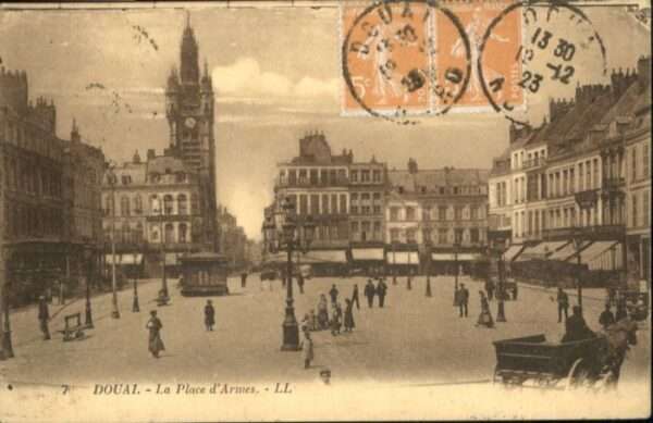 Douai 59 Douai Place d_Armes