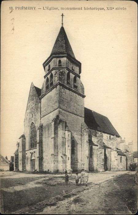 Premery Eglise Monument