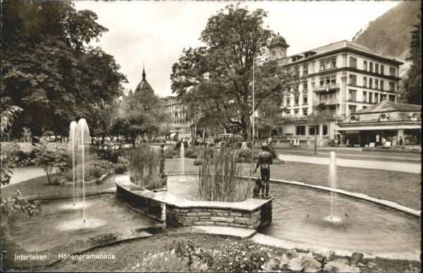 Interlaken BE Interlaken Brunnen Kirche