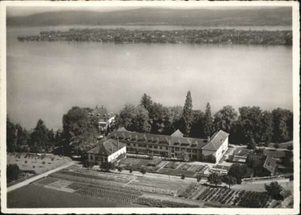 Salenstein Schloss Arenenberg Fliegeraufnahme